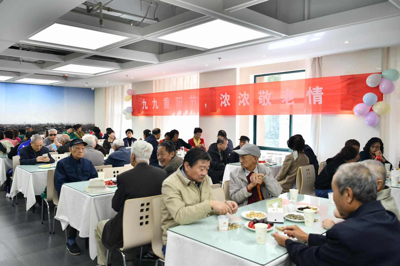 �������Ժ���ž������� ŨŨ�����顱�˶�Բ������