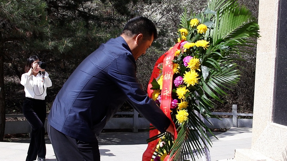 1620957001717071402.jpg 青年节运动2.jpg